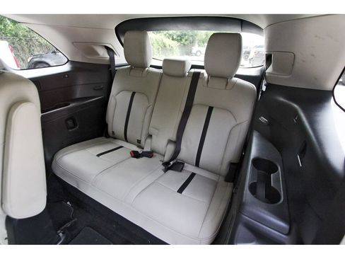 Used 2024 MAZDA CX-90 3.3 Turbo w/ Premium Package AWD/4WD image 13