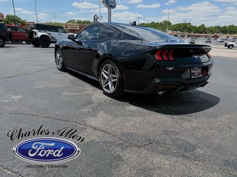 Used 2024 Ford Mustang Premium RWD image 5