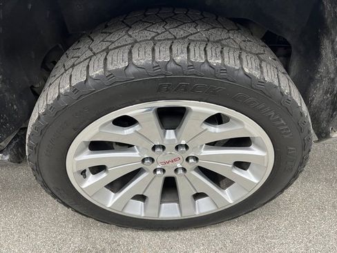 Used 2020 GMC Yukon Denali w/ Open Road Package image 16