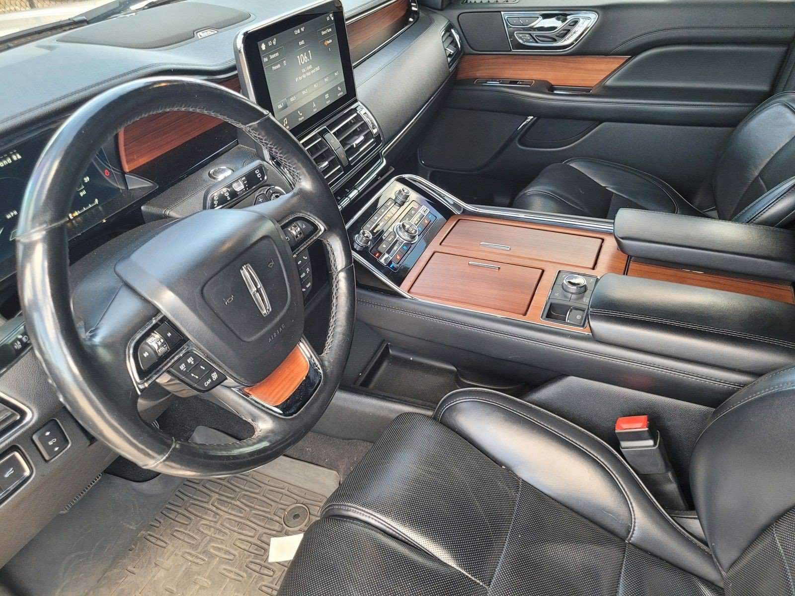 Certified 2019 Lincoln Navigator Reserve AWD/4WD image 19