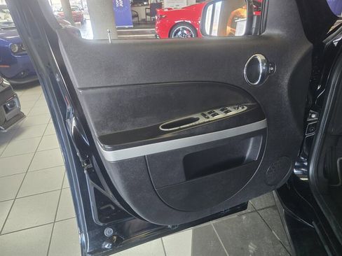 Used 2008 Chevrolet HHR SS image 6