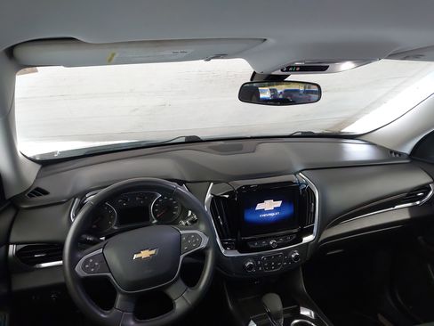 Used 2021 Chevrolet Traverse LT FWD image 5