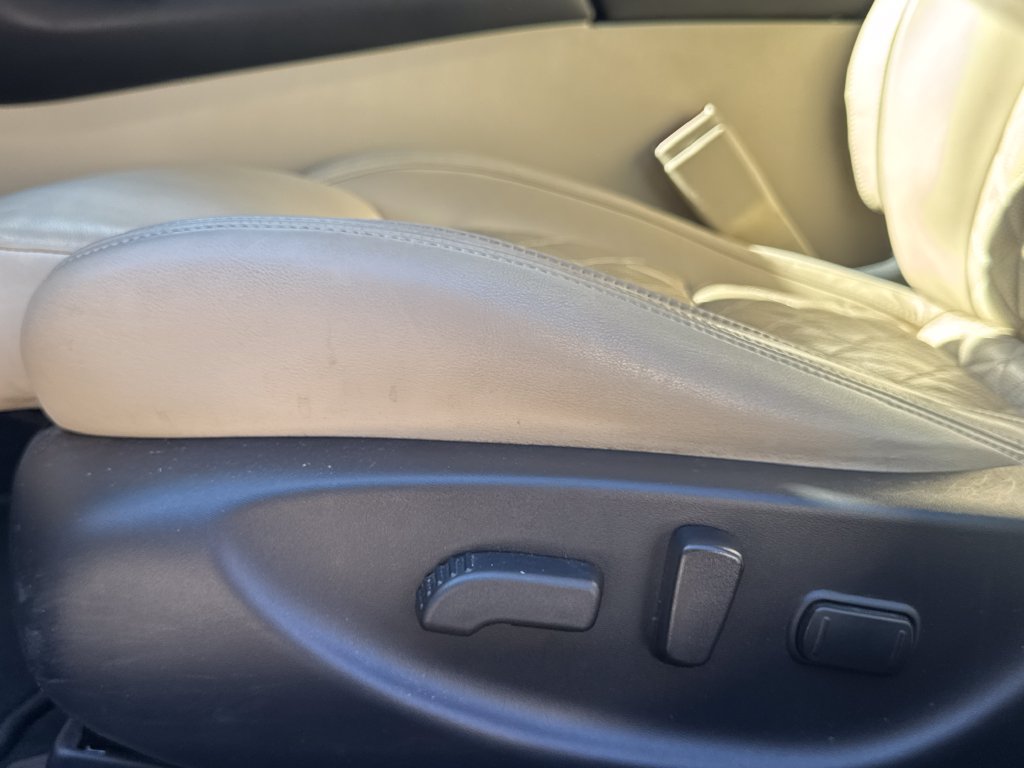 Used 2016 Nissan Maxima Platinum FWD image 14