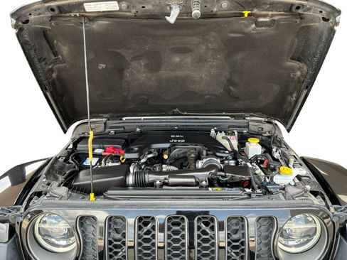 Certified 2020 Jeep Gladiator Rubicon AWD/4WD image 23