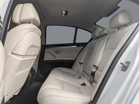 Used 2016 BMW 535i xDrive Sedan image 12