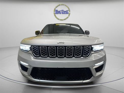 Used 2022 Jeep Grand Cherokee Summit AWD/4WD image 6