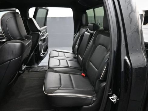 Used 2023 RAM 1500 Laramie AWD/4WD image 10