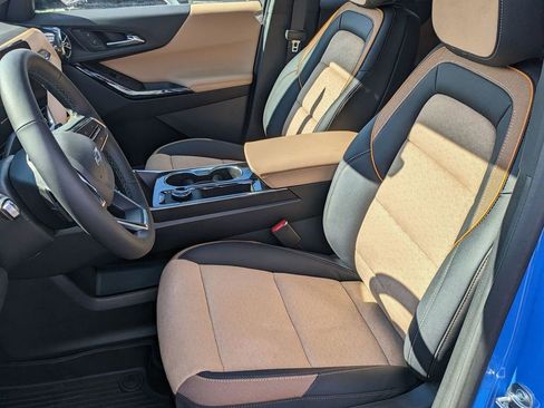 Used 2025 Chevrolet Equinox ACTIV w/ Safety and Technology Package image 12