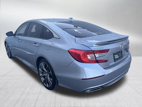 Used 2018 Honda Accord Touring image 6