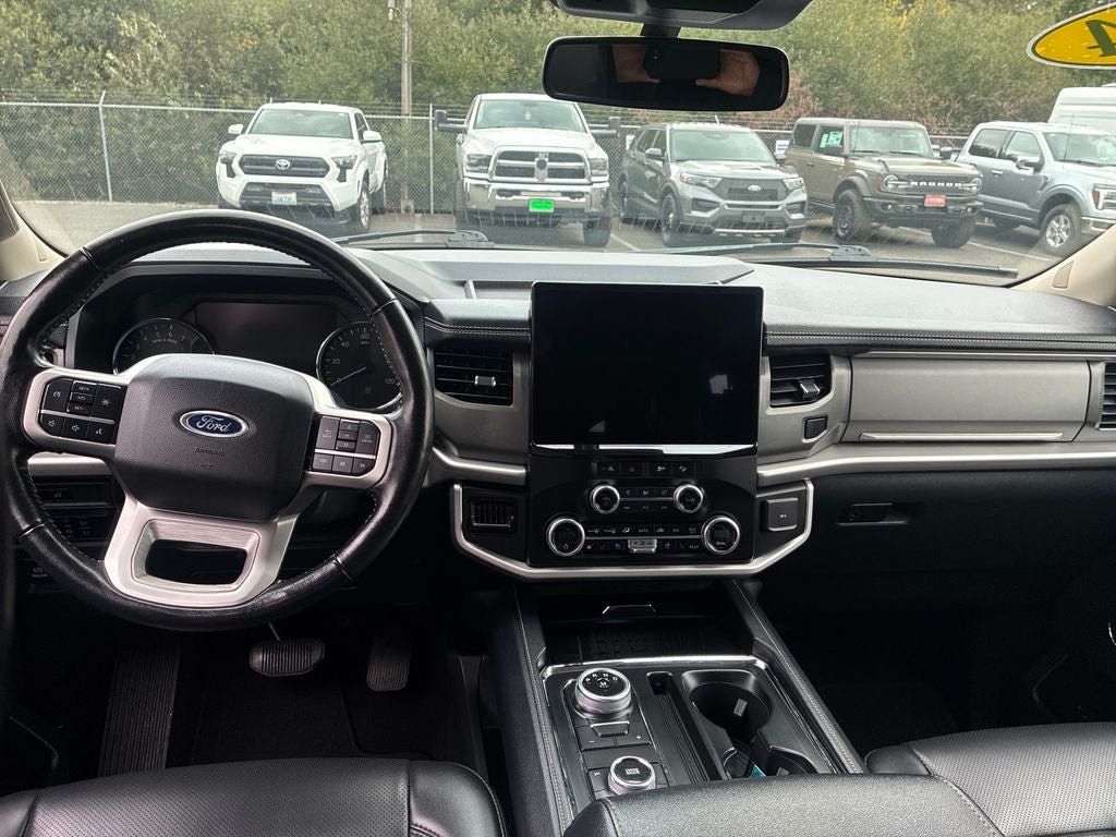 Used 2024 Ford Expedition Max XLT AWD/4WD image 16