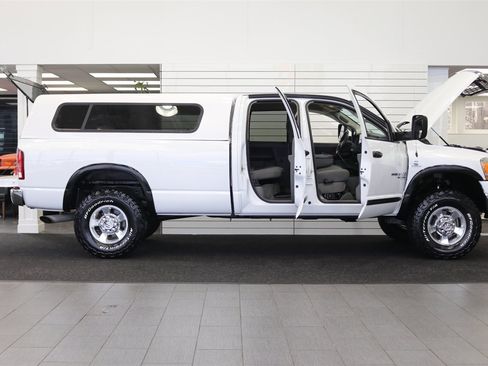 Used 2006 Dodge Ram 3500 Truck SLT w/ Quad Cab Big Horn Value Group image 12
