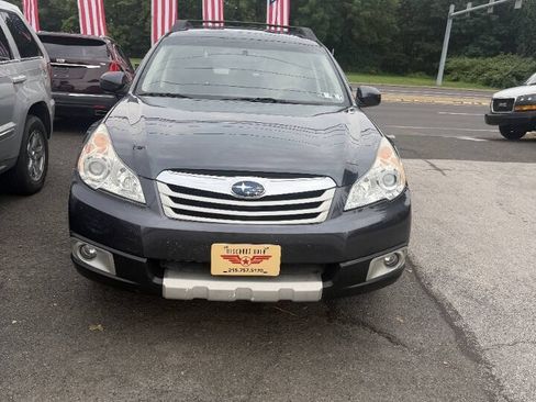 Used 2011 Subaru Outback 2.5i Limited w/ PWR Moonroof Pkg AWD/4WD image 25