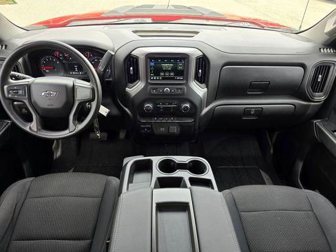 Used 2019 Chevrolet Silverado 1500 Custom Trail Boss w/ Custom Convenience Package image 5