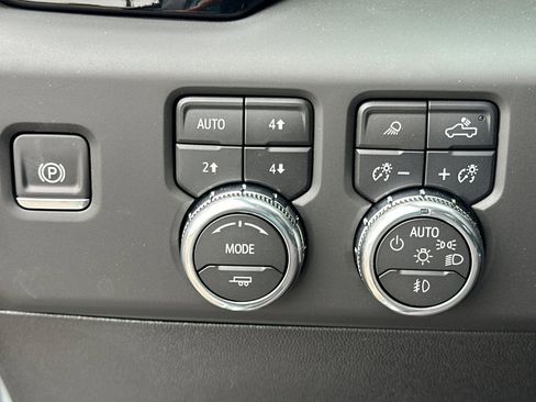 New 2026 GMC Sierra 2500 Denali w/ Denali Reserve Package image 30