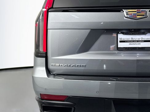 Used 2023 Cadillac Escalade Sport Platinum image 15