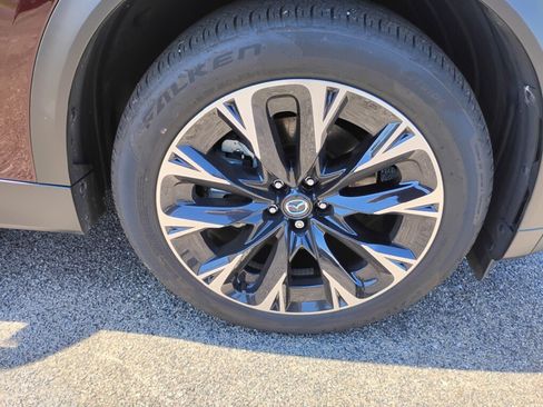Certified 2026 MAZDA CX-90 Plug-In Hybrid w/ Premium Plus AWD/4WD image 27