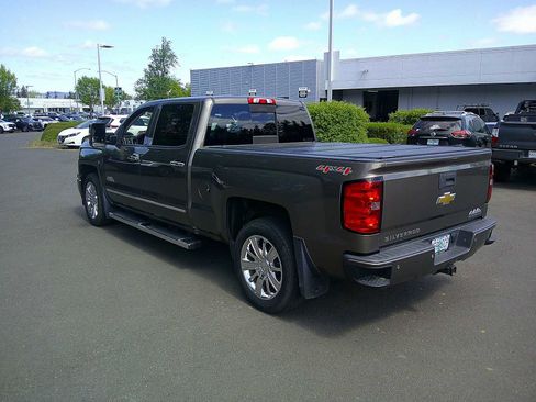 Used 2014 Chevrolet Silverado 1500 High Country w/ High Country Premium Package AWD/4WD image 3