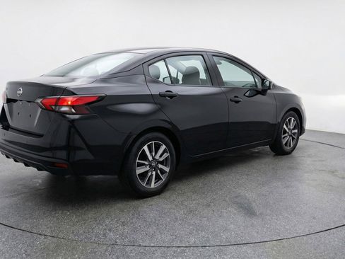 Used 2025 Nissan Versa SV FWD image 9