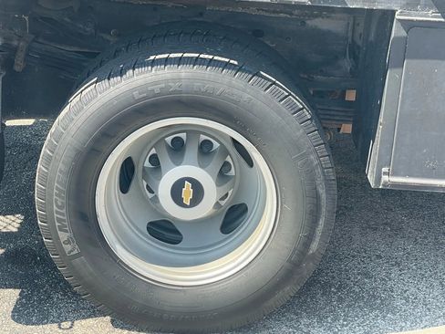 Used 2014 Chevrolet Silverado 3500 W/T image 4