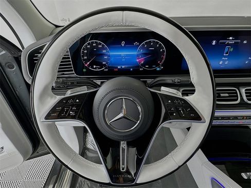 New 2026 Mercedes-Benz Maybach GLS 600 4MATIC image 11