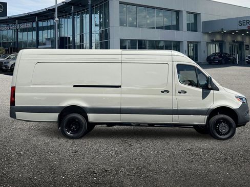 New 2026 Mercedes-Benz Sprinter 3500 image 3