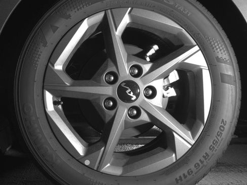 Used 2025 Kia K4 FWD image 14