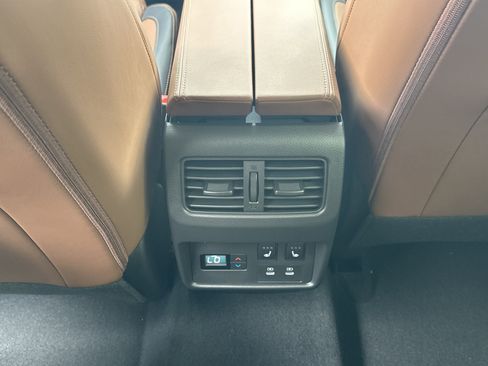 New 2026 Nissan Rogue Platinum image 14