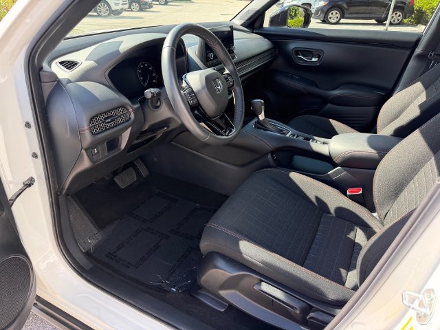 Certified 2025 Honda HR-V Sport image 12