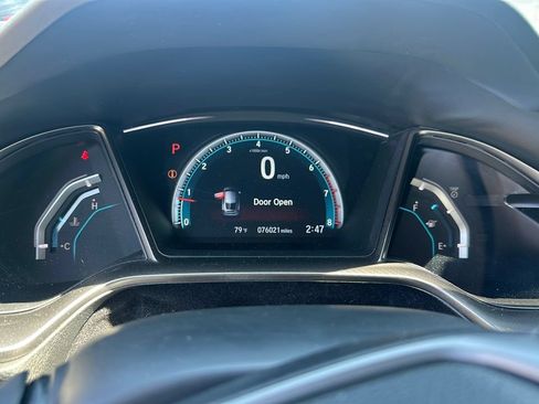 Used 2018 Honda Civic EX image 4
