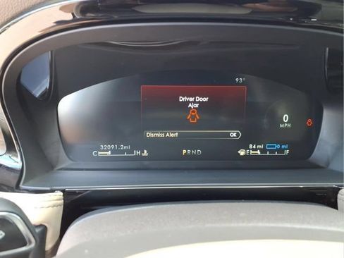 Used 2022 Lincoln Corsair Grand Touring w/ Towing Package AWD/4WD image 17