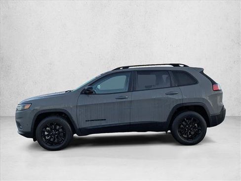 Used 2023 Jeep Cherokee Altitude Lux image 9