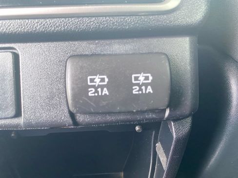 Used 2021 Subaru Ascent Premium w/ Convenience Package AWD/4WD image 34