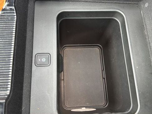 Used 2022 Jeep Grand Wagoneer Series III image 34