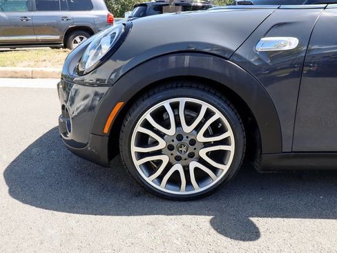 Used 2019 MINI Cooper S image 26