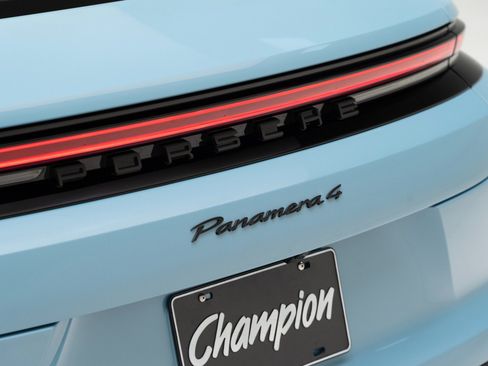 New 2026 Porsche Panamera 4 image 13