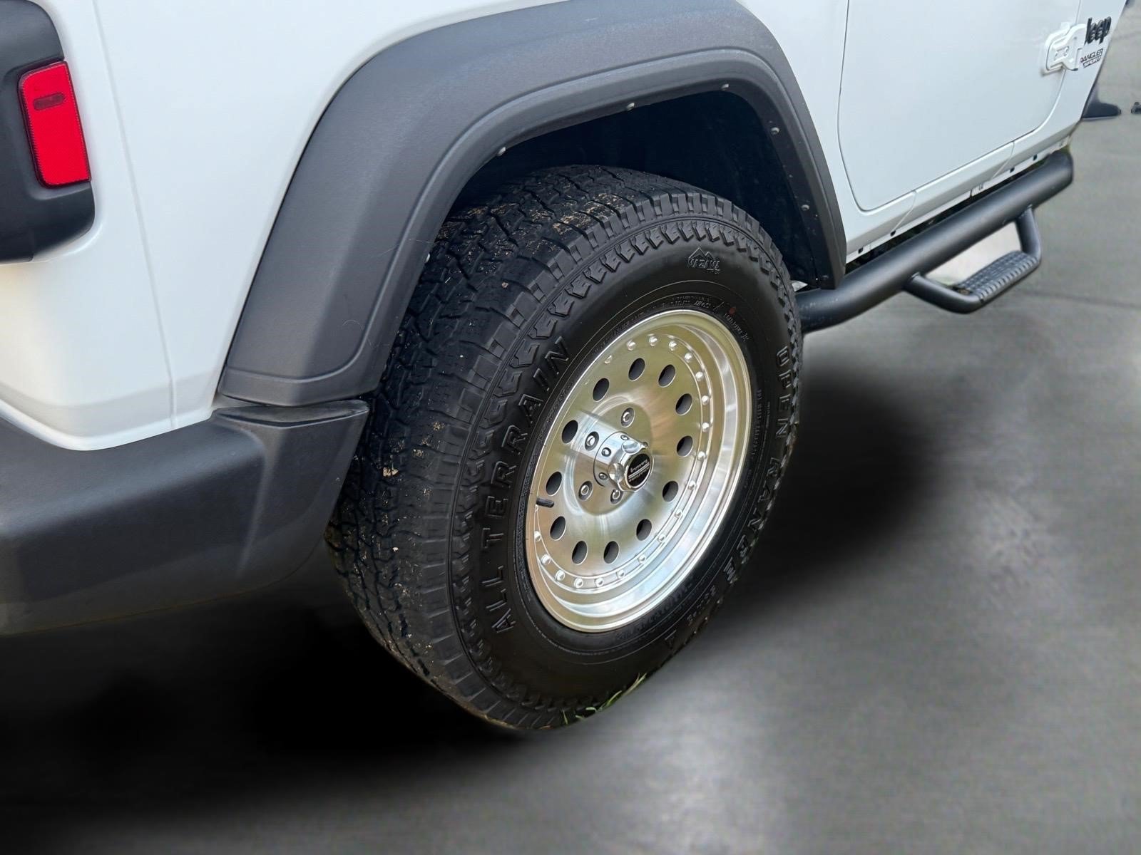 Used 2021 Jeep Wrangler Sport AWD/4WD image 14