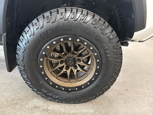 Used 2023 Toyota Tacoma TRD Off-Road w/ Technology Package image 85