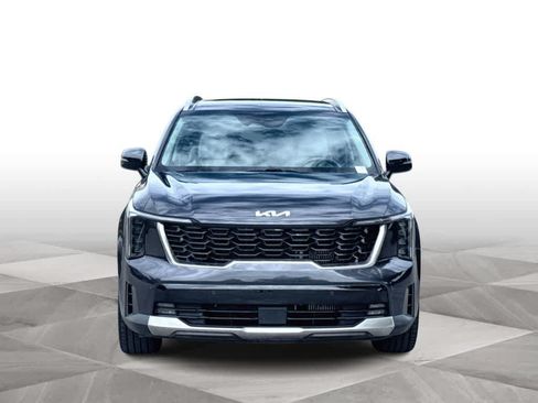 Certified 2025 Kia Sorento EX w/ Panoramic Sunroof Package FWD image 3