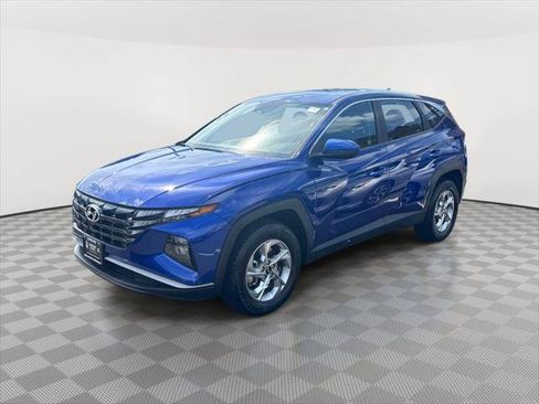 Used 2022 Hyundai Tucson SE AWD/4WD image 3