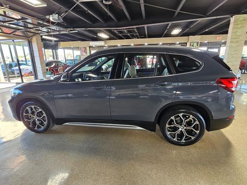 Used 2021 BMW X1 xDrive28i w/ Premium Package image 4
