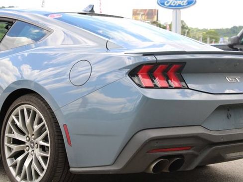 Used 2026 Ford Mustang GT Premium RWD image 7