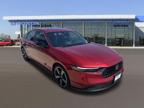 Used 2023 Honda Accord Sport image 6