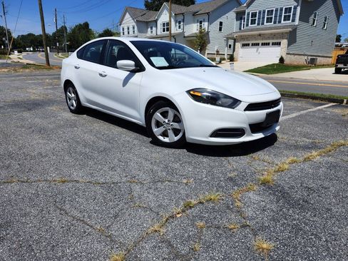 Used 2015 Dodge Dart SXT FWD image 1