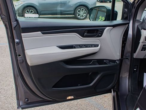 Used 2019 Honda Odyssey EX-L image 14