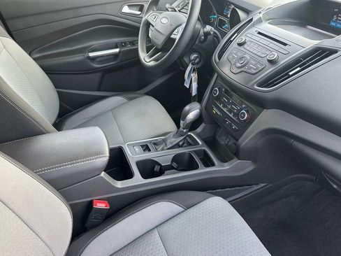 Certified 2018 Ford Escape SE image 18