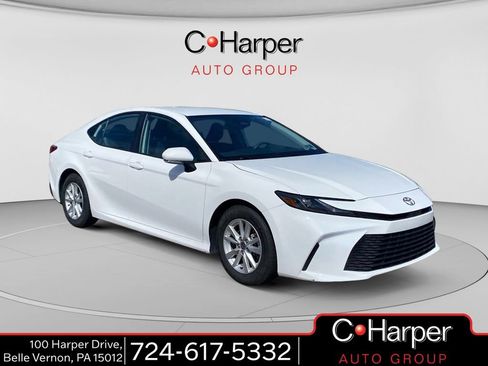 Used 2025 Toyota Camry LE FWD image 1