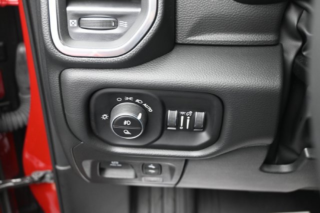 Used 2026 RAM 1500 Laramie w/ Night Edition AWD/4WD image 29