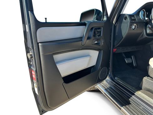 Used 2016 Mercedes-Benz G 550 image 18