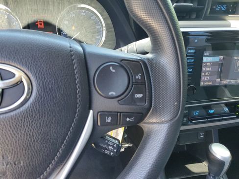 Used 2019 Toyota Corolla LE FWD image 21