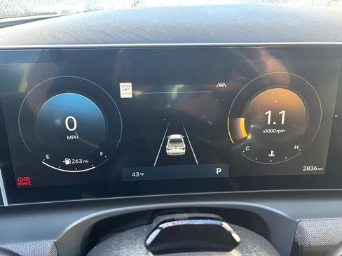 Used 2025 Hyundai Santa Cruz Limited image 18